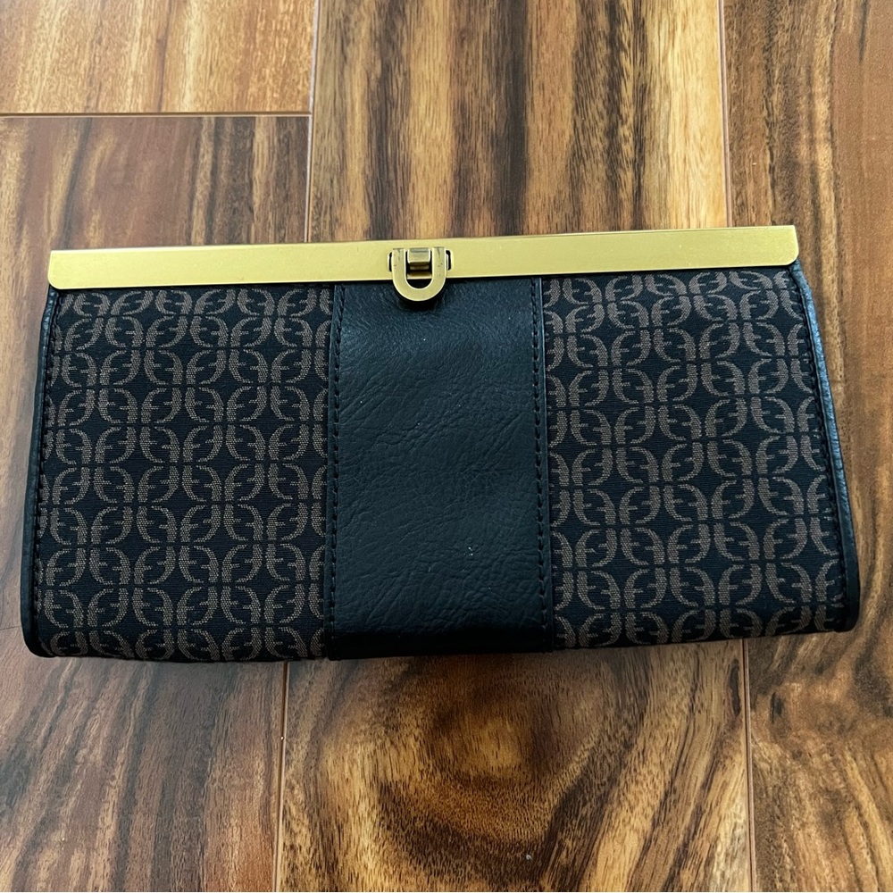 NWOT Fossil wallet